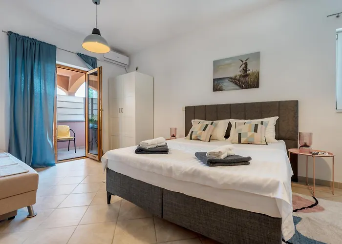 Sunset Escape * Slano