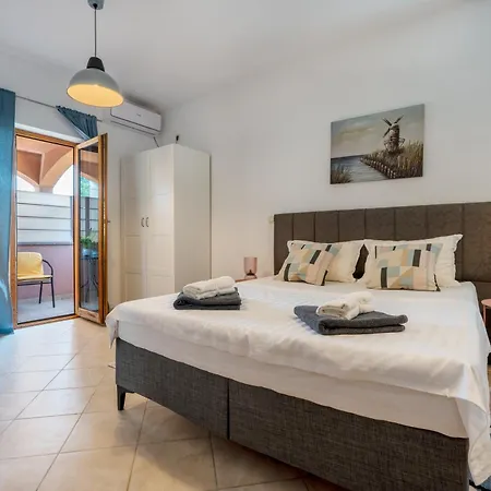 Sunset Escape * Slano