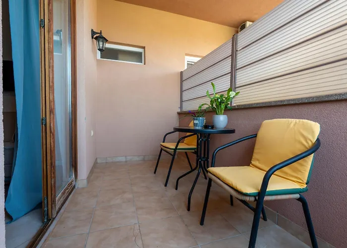 Apartment Sunset Escape